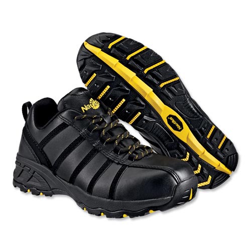 Men’s Nautilus&reg; Composite-Toe Shoes